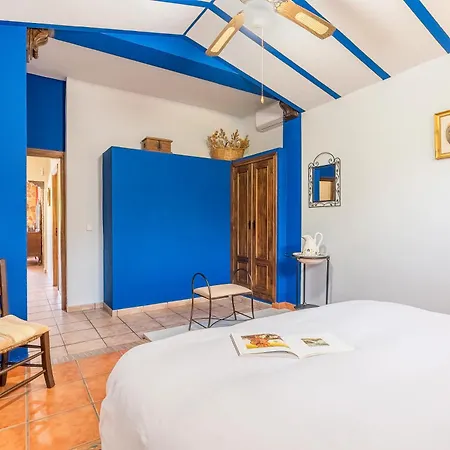 Puente Piedra Country house