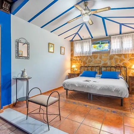 Puente Piedra Country house